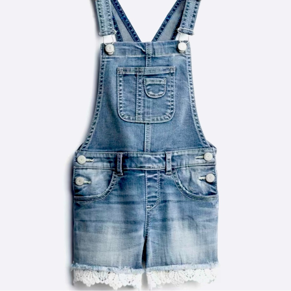 Girls overall shorts with lace, size 4